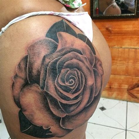 tatuagens femininas na nadega|Tatuagens nas nádegas, Tenha muito cuidado com as tatuagens!